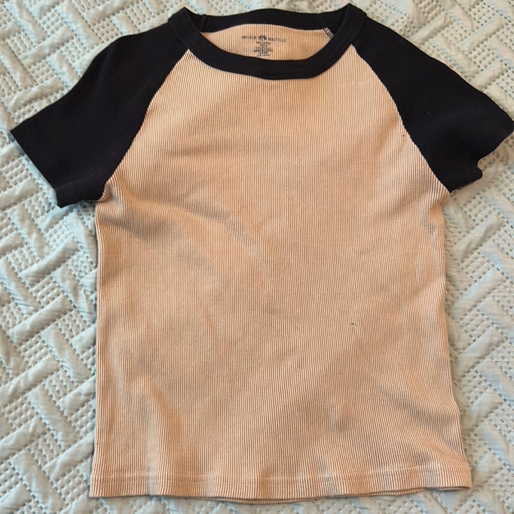 Black and tan top